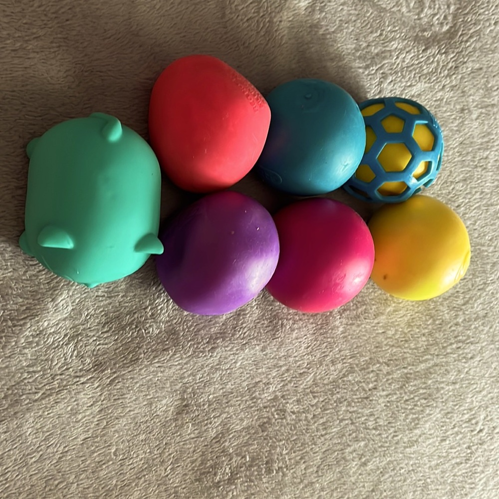 7 stress balls